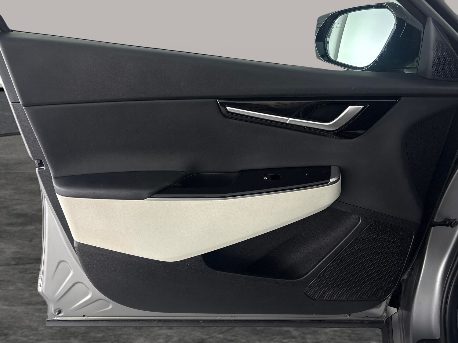 Used Kia EV6 2023 for sale - 78150950: Photo 34