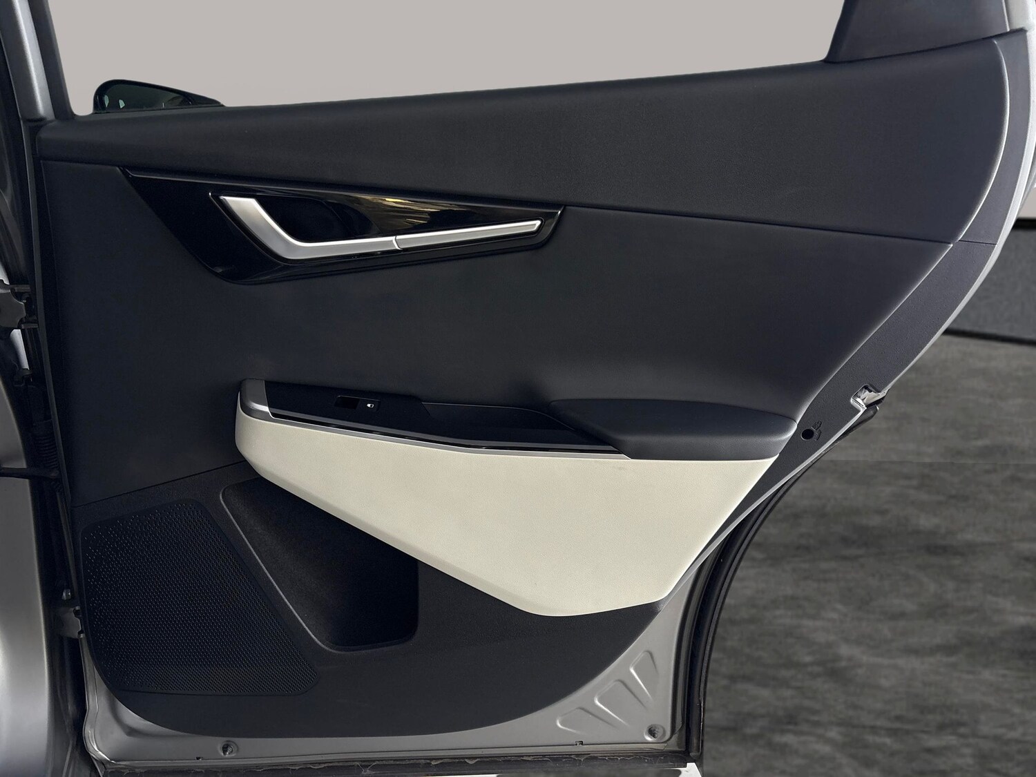 Used Kia EV6 2023 for sale - 78150950: Photo 37