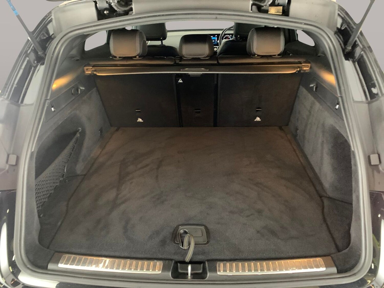 Used Mercedes-Benz EQC for sale - 76487746: Photo 33