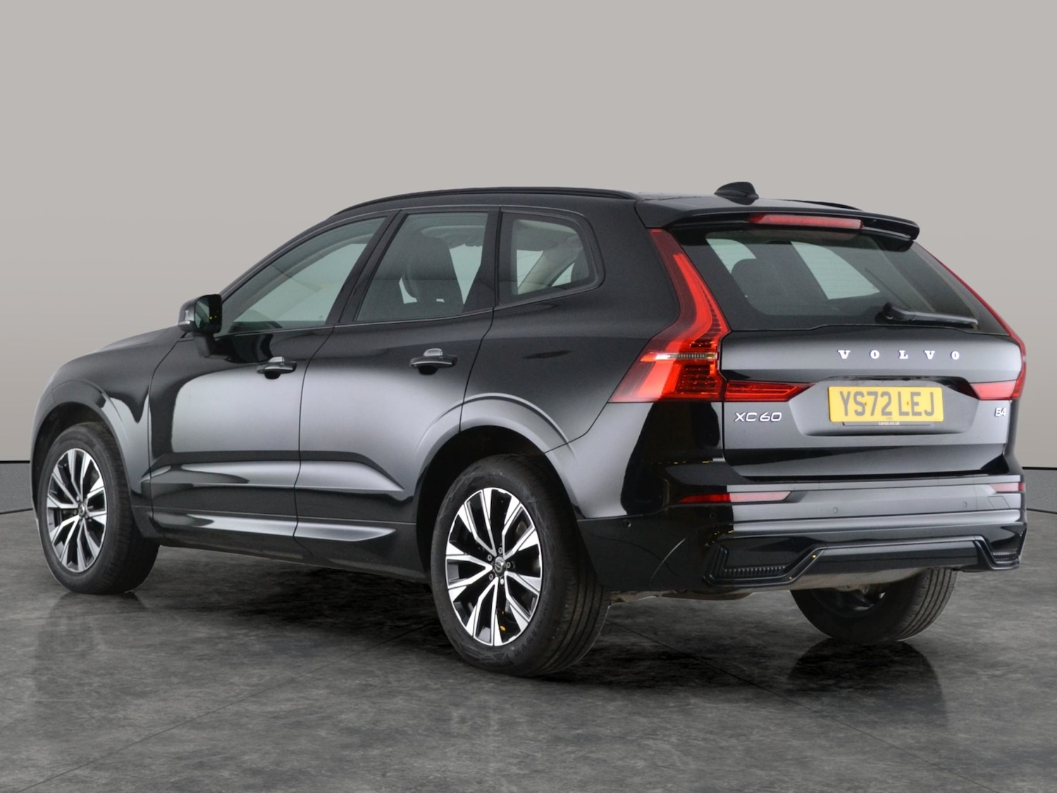 Used Volvo XC60 2022 for sale - 77350850: Photo 11