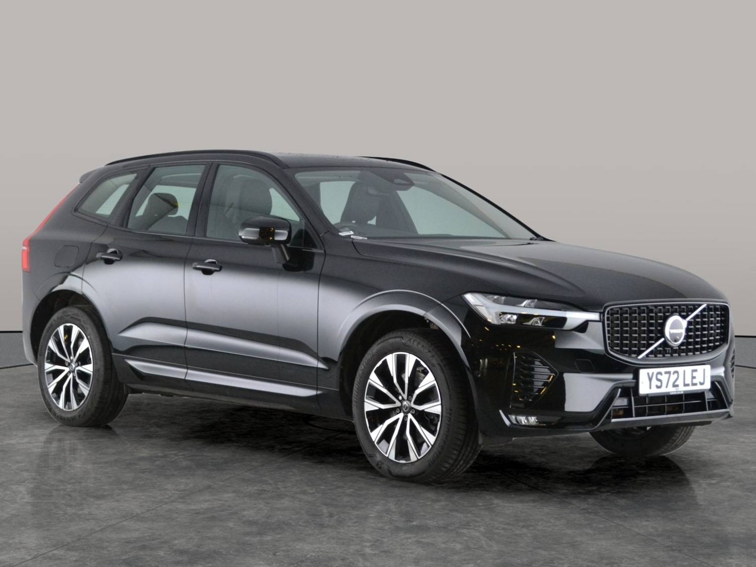 Used Volvo XC60 2022 for sale - 77350850: Photo 15