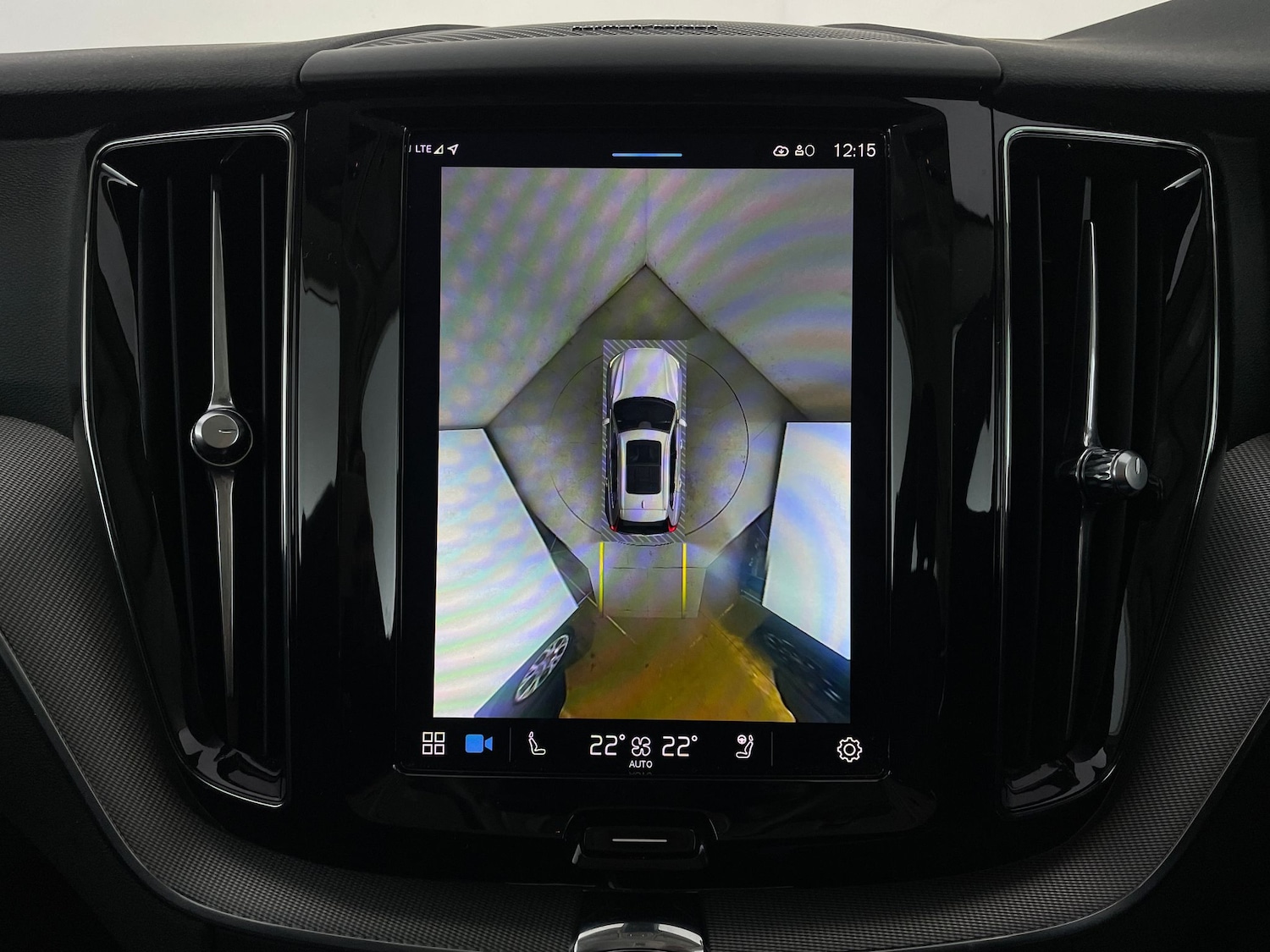 Used Volvo XC60 2022 for sale - 77350850: Photo 26