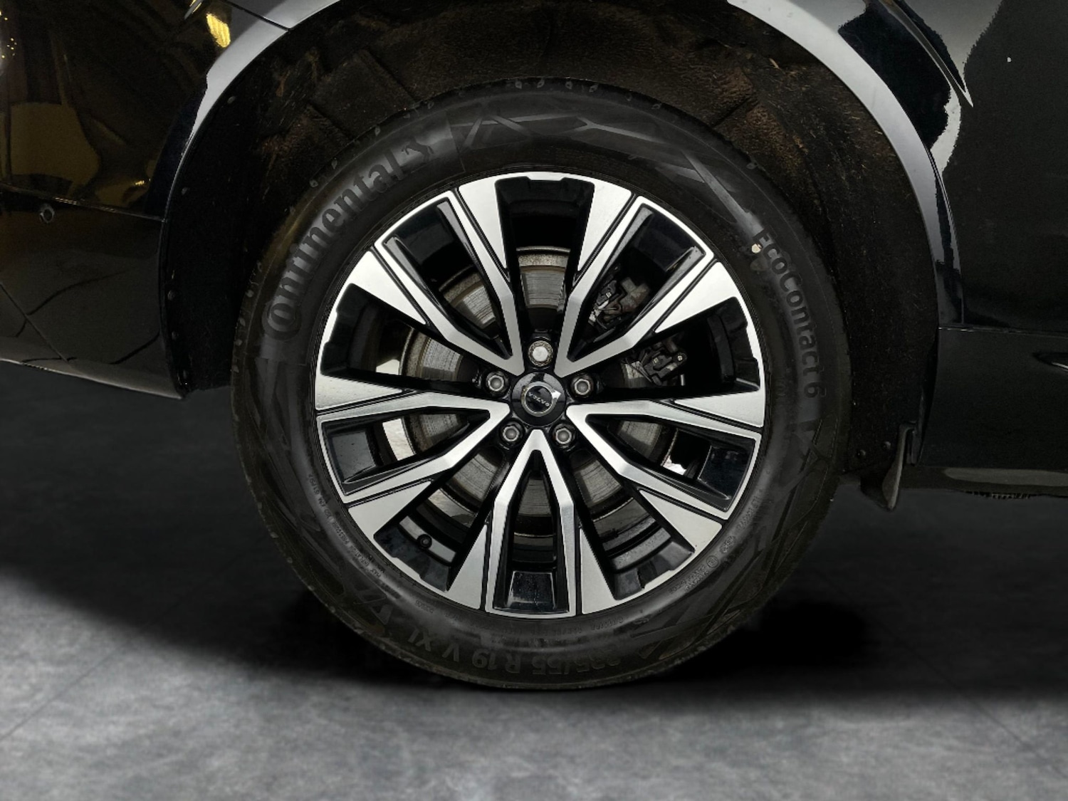 Used Volvo XC60 2022 for sale - 77350850: Photo 34