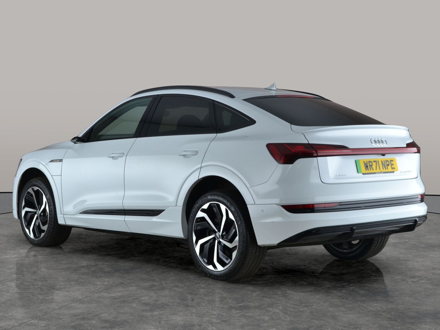 Used Audi e-tron 2022 for sale - 77485251: Photo 13