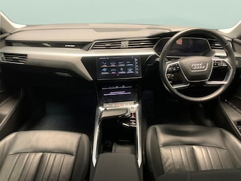 Used Audi e-tron 2022 for sale - 76426139: Photo