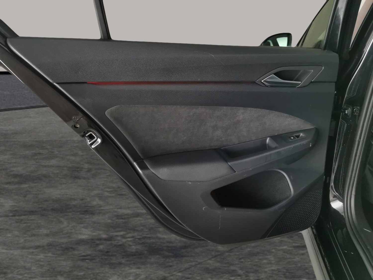 Used Volkswagen Golf 2022 for sale - 77043525: Photo 32