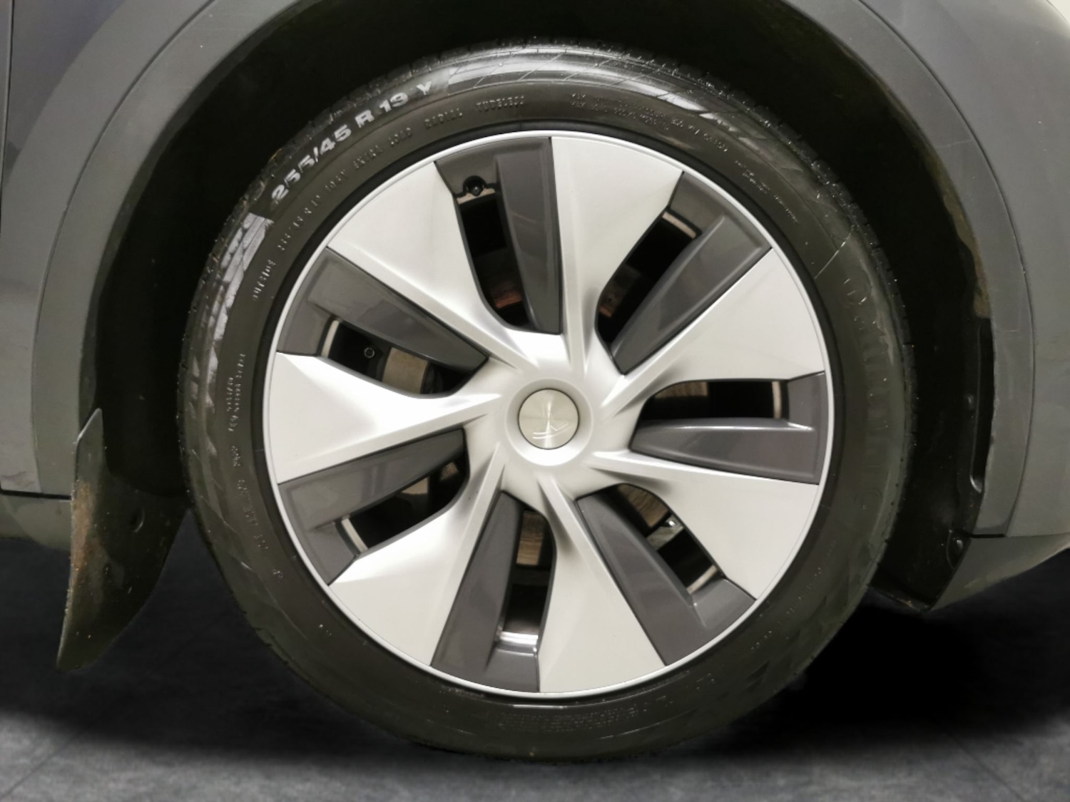 Used Tesla Model Y 2023 for sale - 76669975: Photo 32