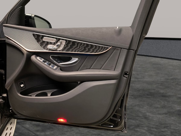 Used Mercedes-Benz EQC 2023 for sale - 76310653: Photo 39