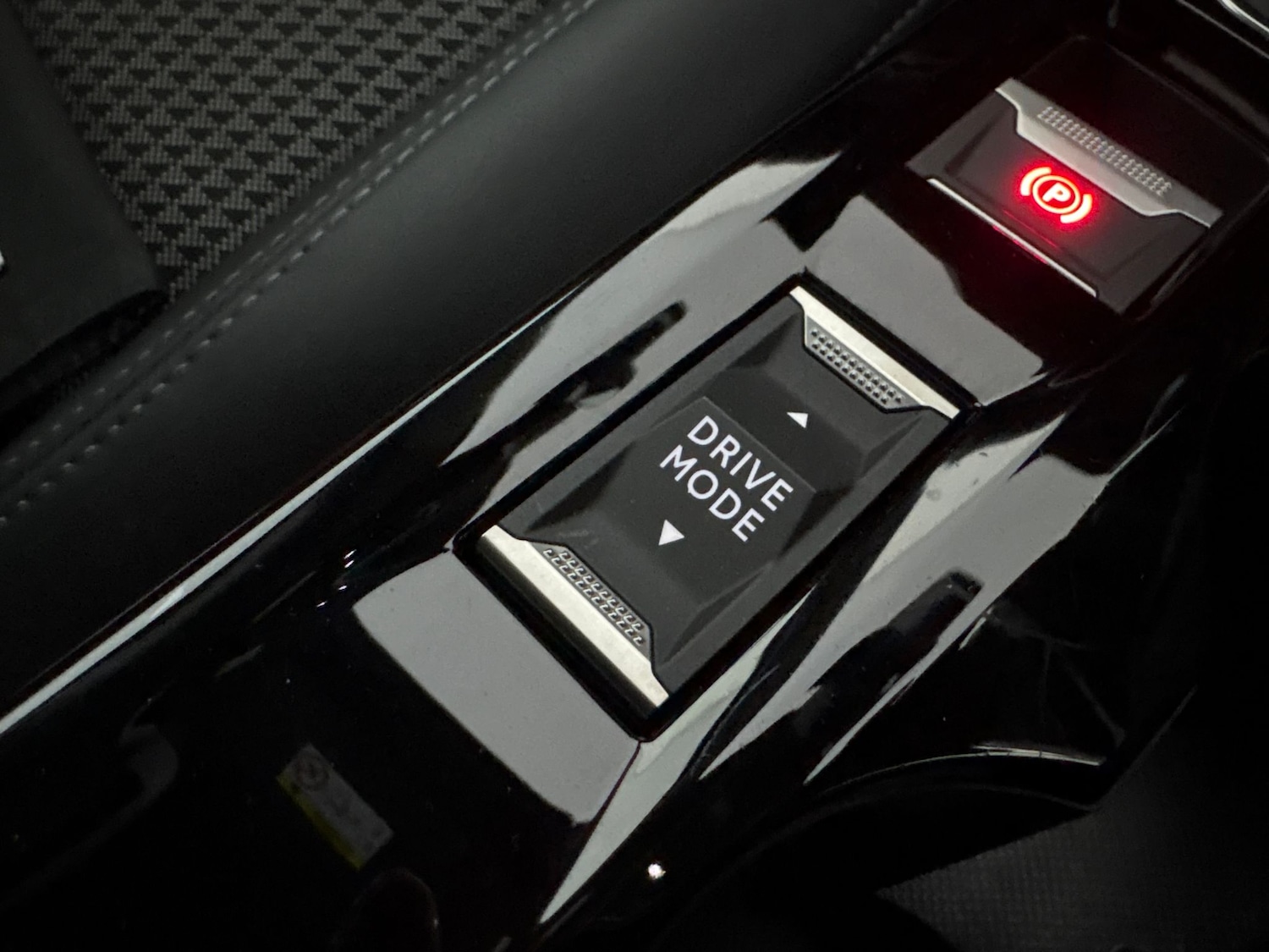 Used Peugeot 2008 2022 for sale - 78118435: Photo 18