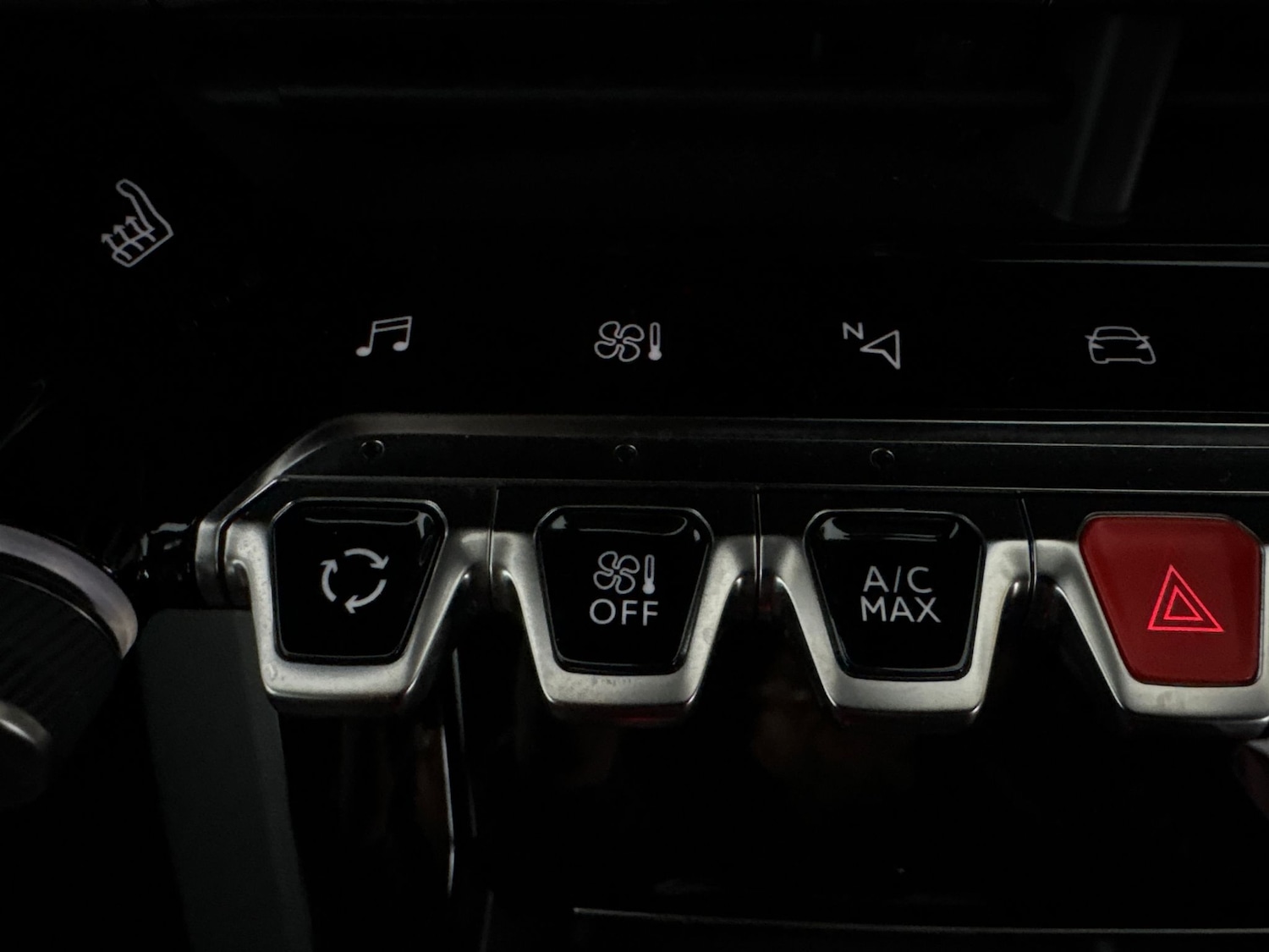 Used Peugeot 2008 2022 for sale - 78118435: Photo 19