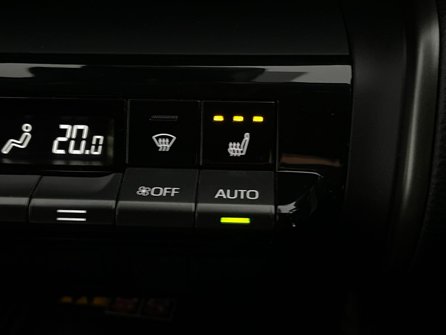 Used Toyota C-HR 2023 for sale - 76147153: Photo 26