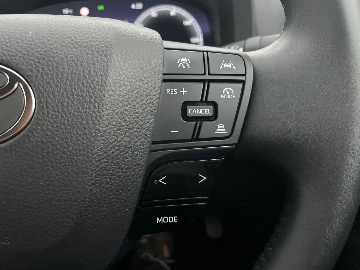 Used Toyota C-HR 2023 for sale - 76147153: Photo 29
