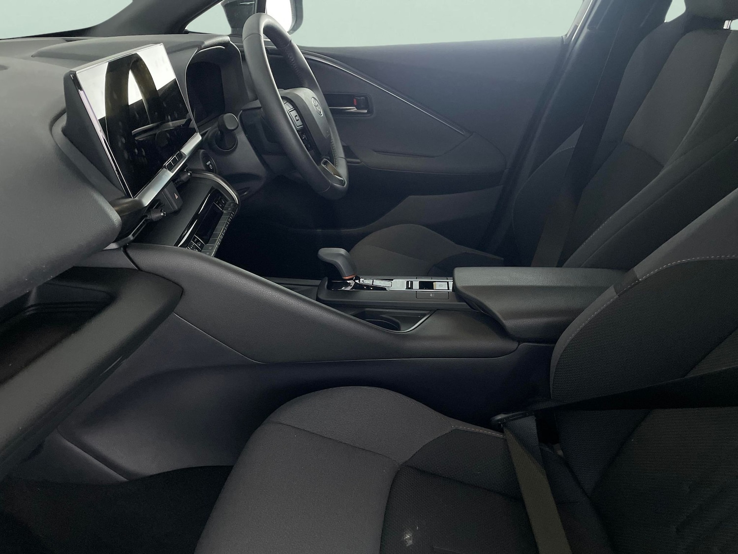 Used Toyota C-HR 2023 for sale - 76147153: Photo 4