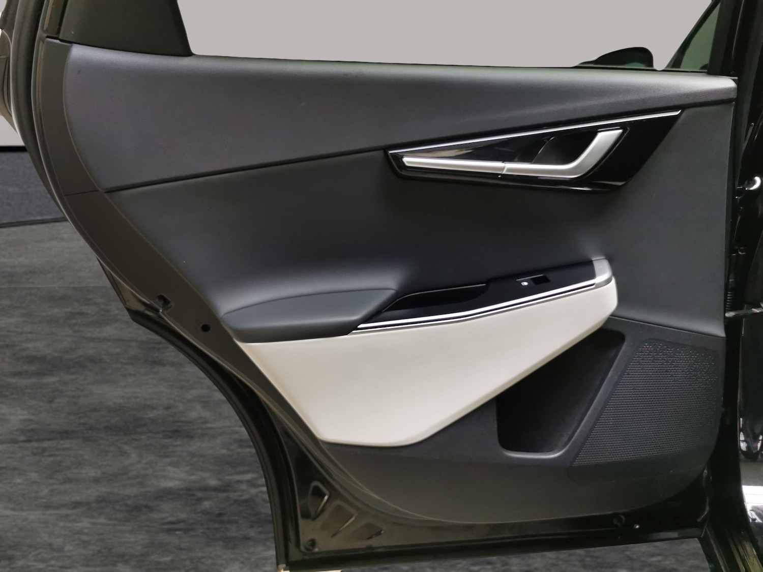 Used Kia EV6 2022 for sale - 78103967: Photo 28