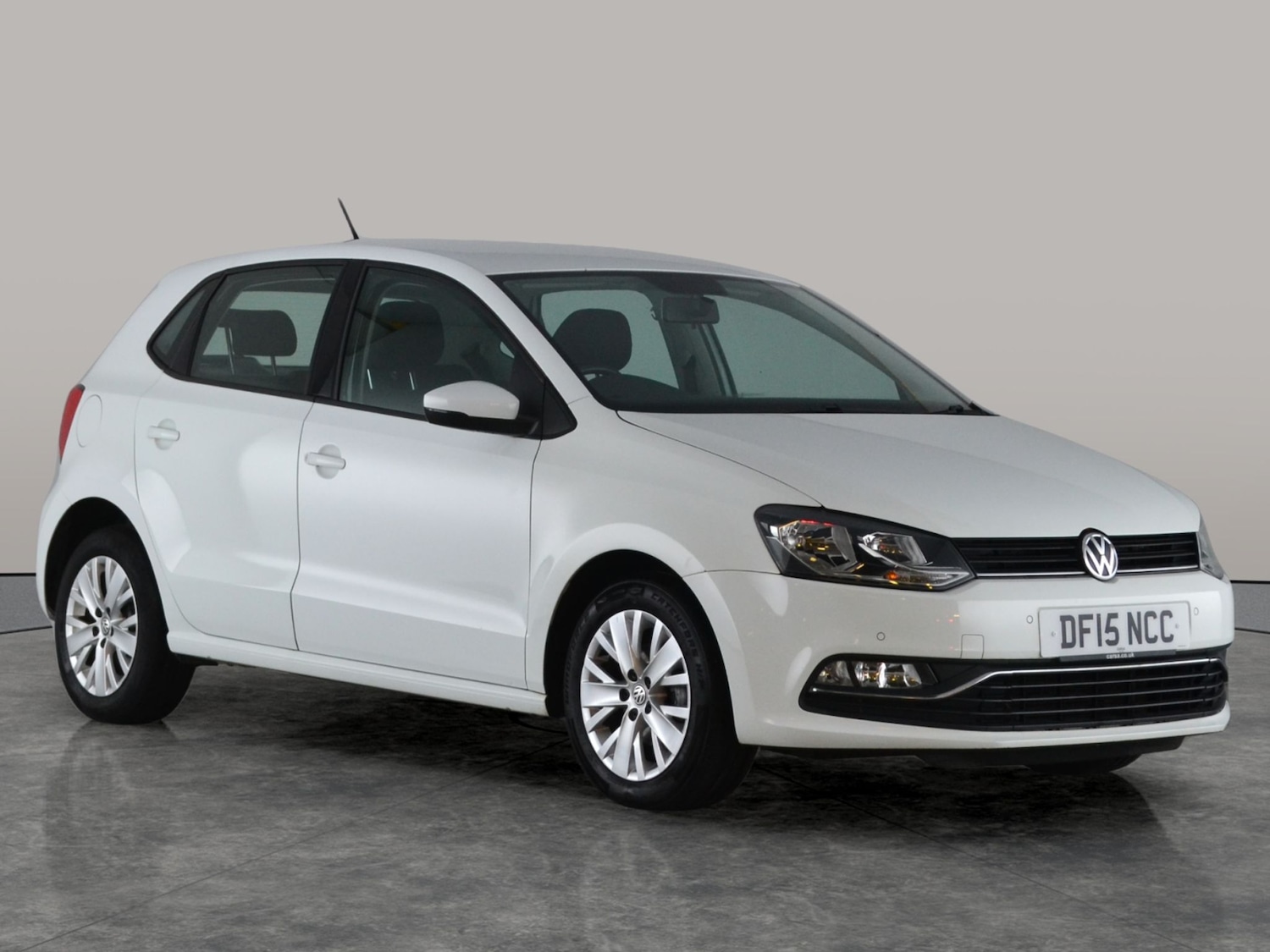 Used Volkswagen Polo 2015 for sale - 76580578: Photo 11