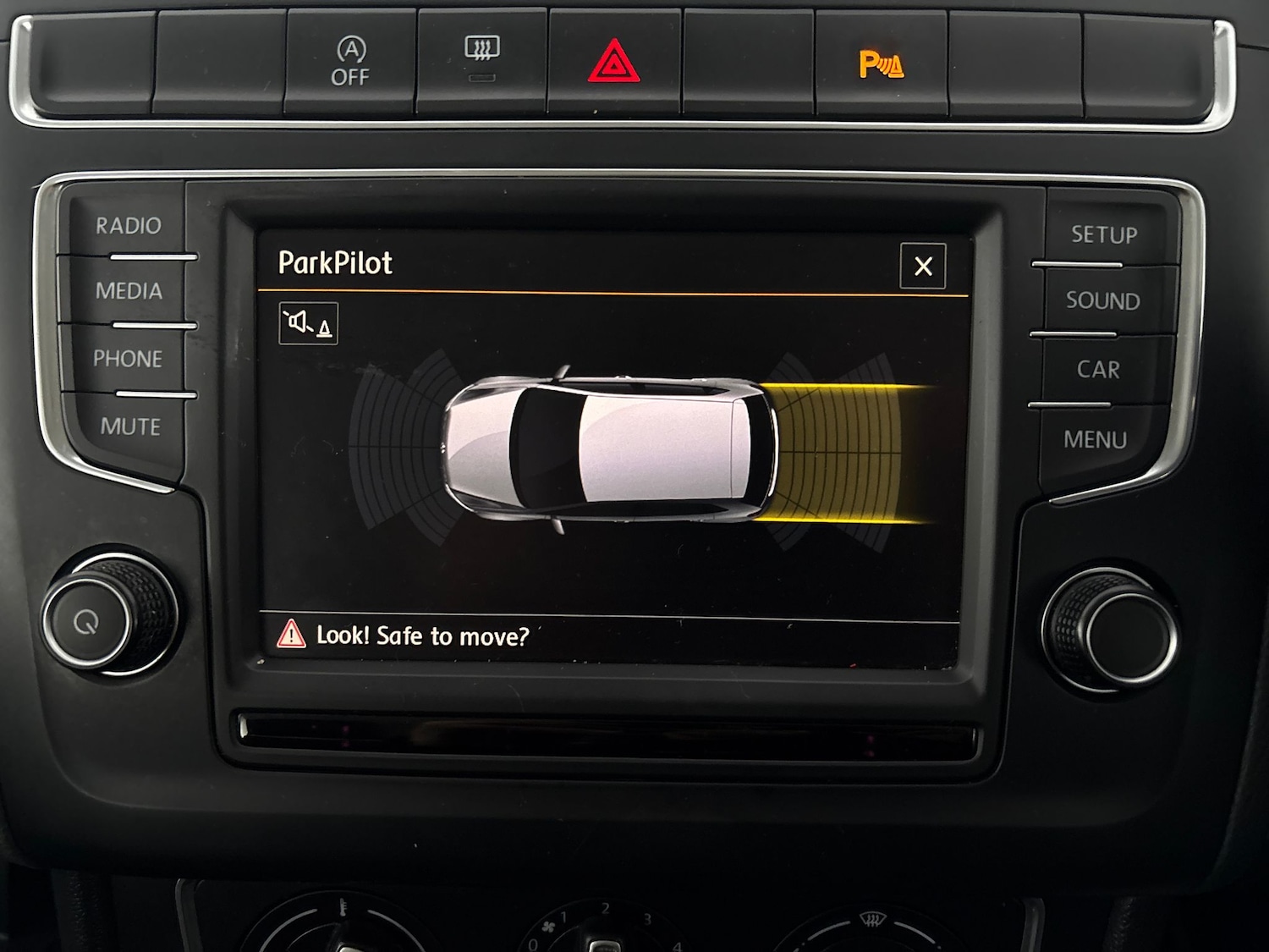 Used Volkswagen Polo 2015 for sale - 76580578: Photo 19