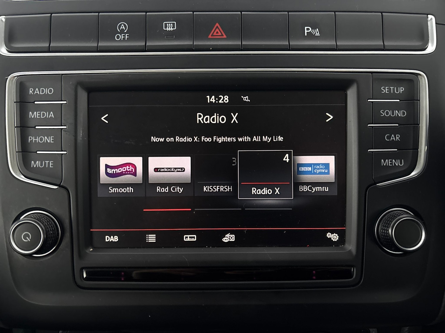 Used Volkswagen Polo 2015 for sale - 76580578: Photo 5