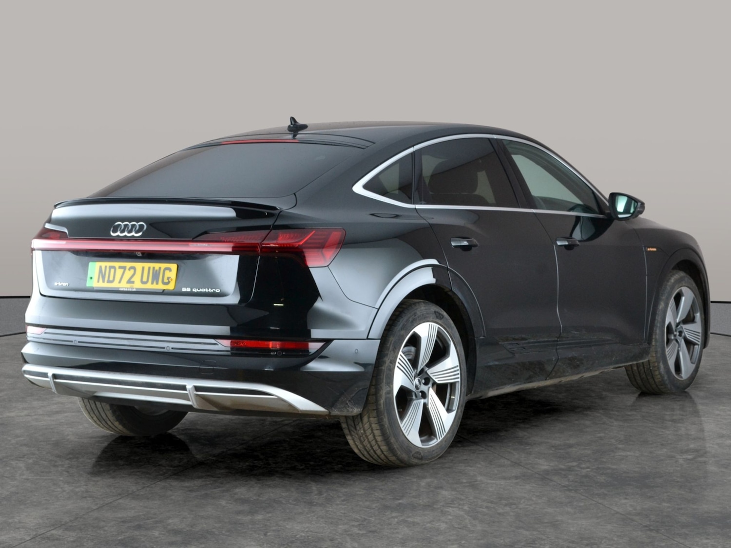 Used Audi e-tron 2023 for sale - 77259440: Photo 11