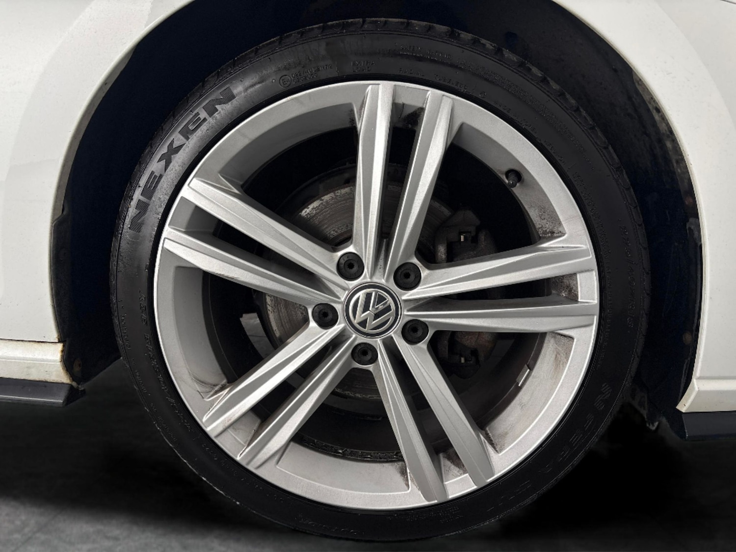 Used Volkswagen Golf 2017 for sale - 76382958: Photo 32
