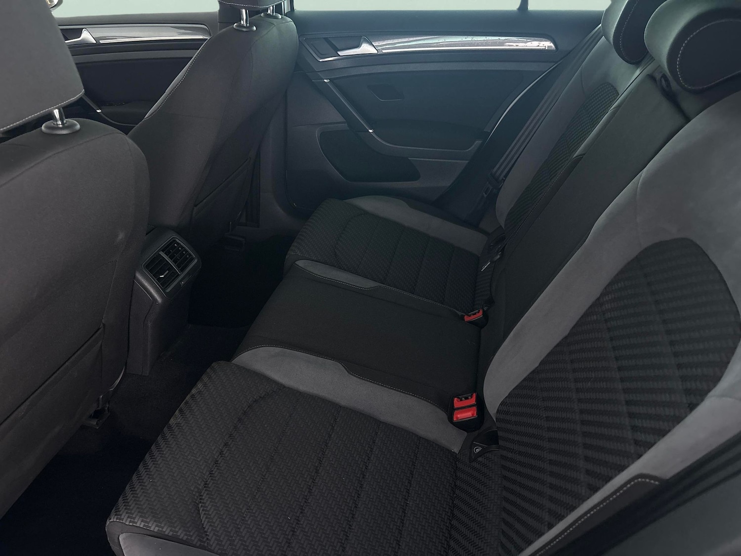 Used Volkswagen Golf 2017 for sale - 76382958: Photo 34