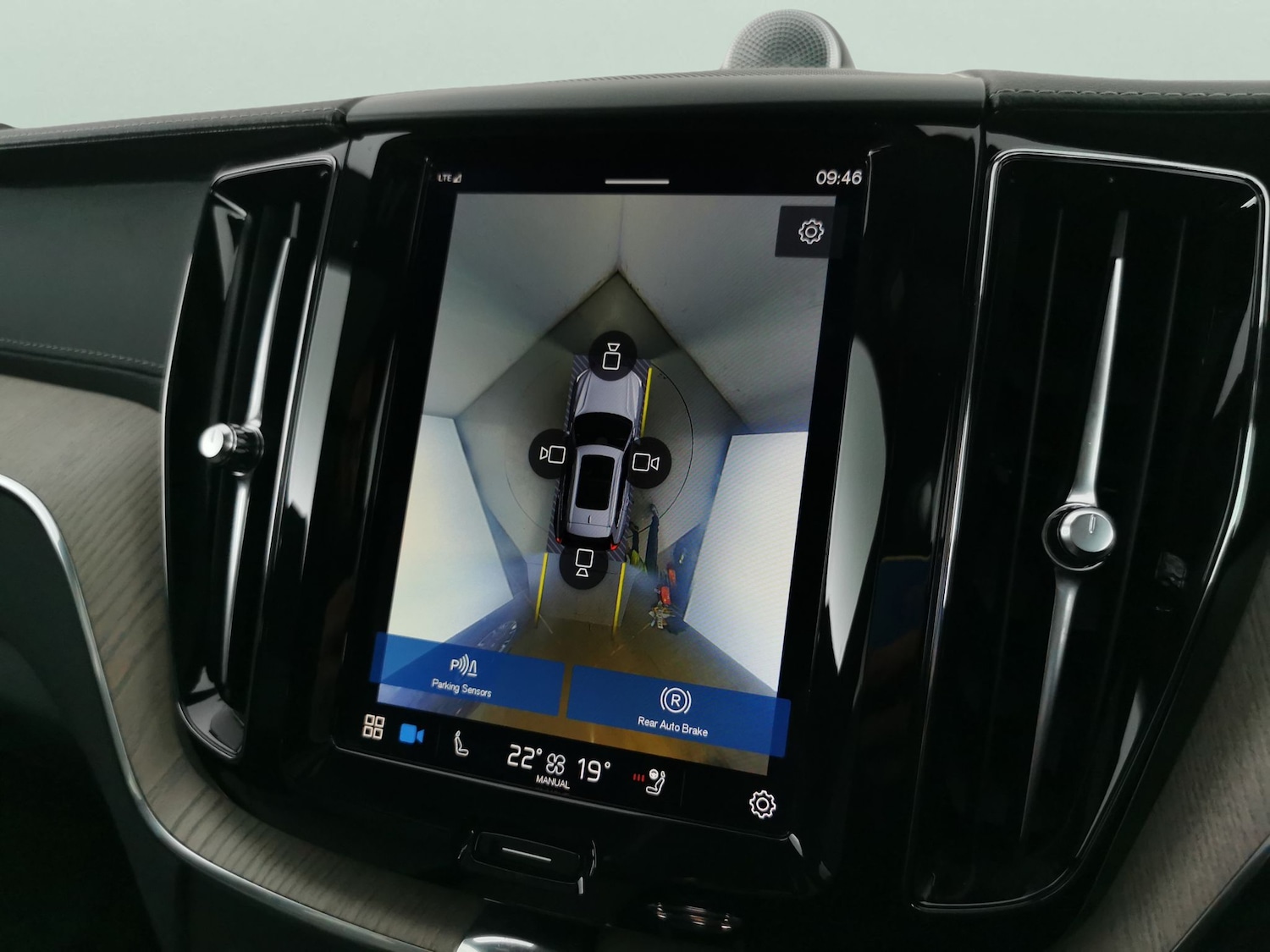 Used Volvo XC60 2022 for sale - 77269749: Photo 20