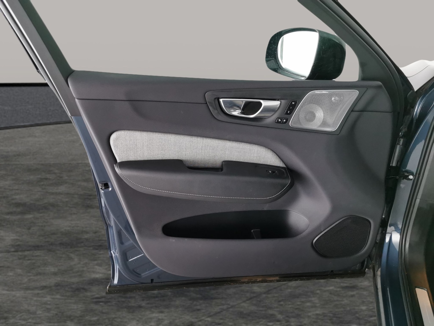 Used Volvo XC60 2022 for sale - 77269749: Photo 31