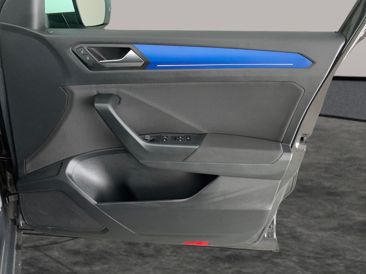 Used Volkswagen T-Roc 2021 for sale - 76492015: Photo 29