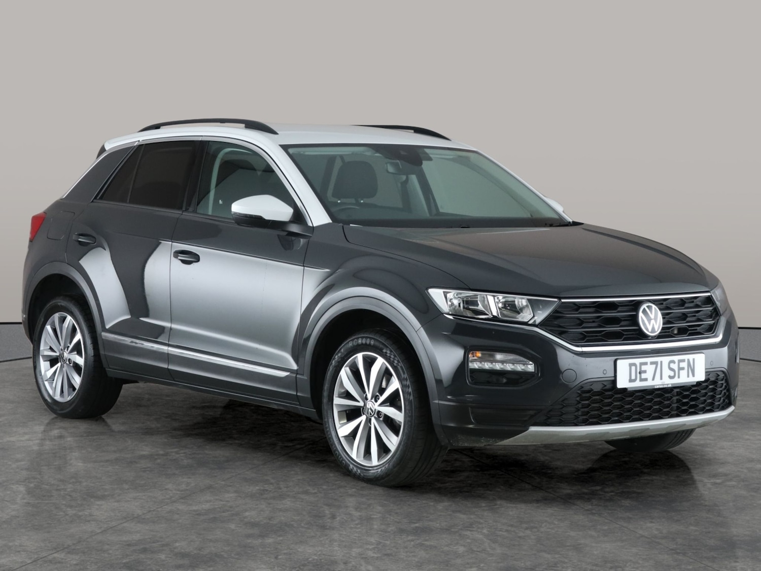 Used Volkswagen T-Roc 2021 for sale - 76492015: Photo 6