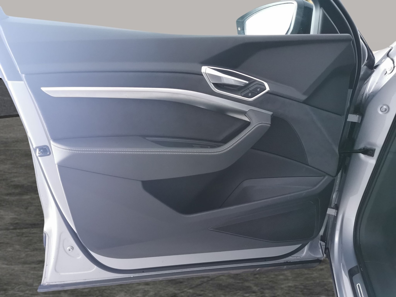 Used Audi e-tron 2022 for sale - 76777862: Photo 28