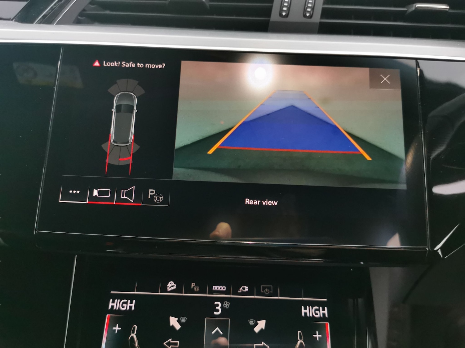 Used Audi e-tron 2022 for sale - 76777862: Photo 6