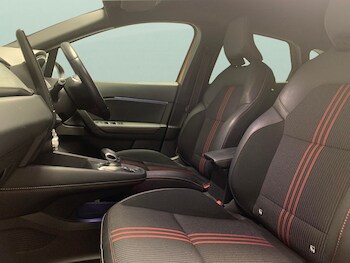 Used Renault Captur 2021 for sale - 77300849: Photo