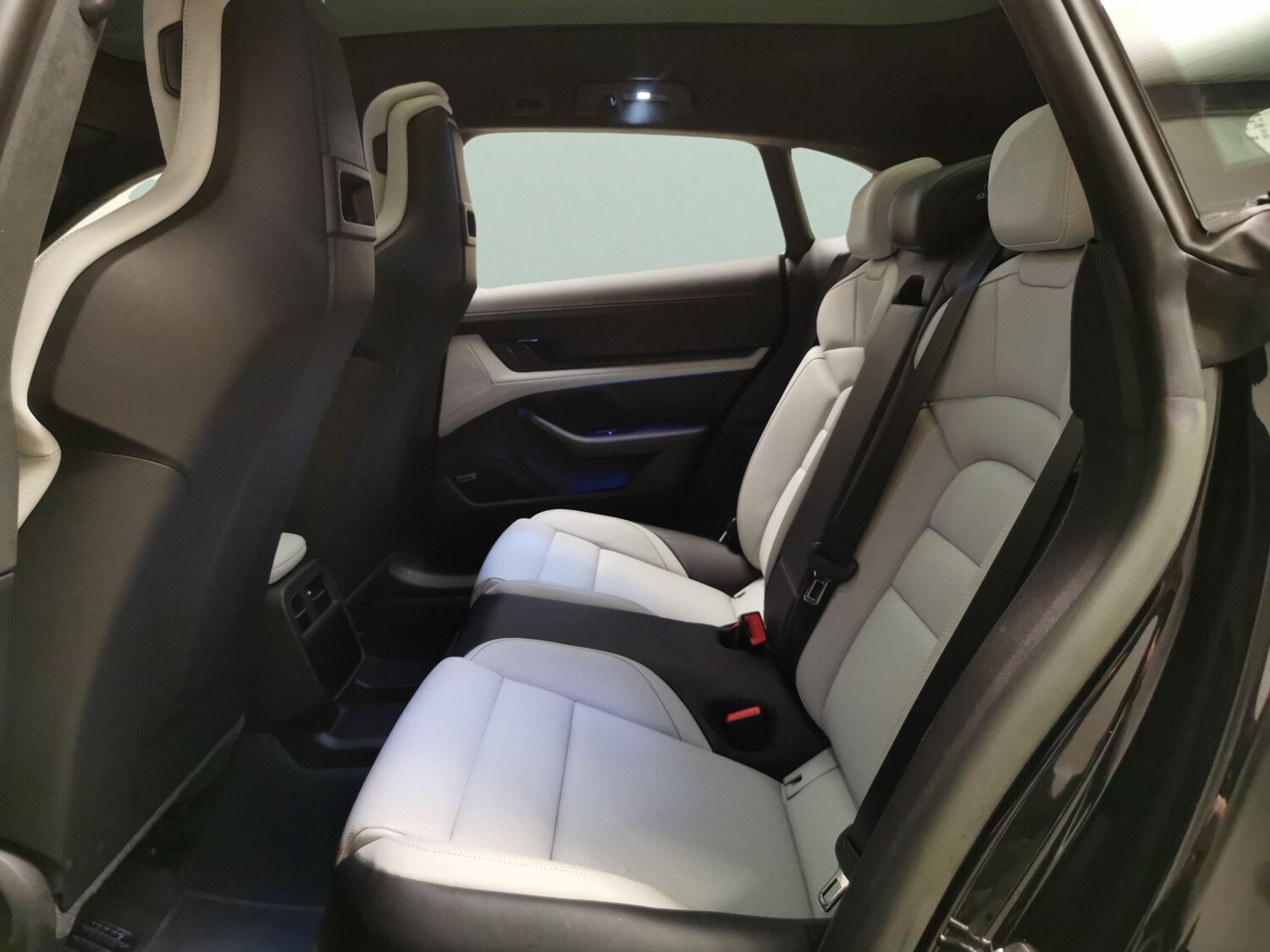 Used Porsche Taycan 2023 for sale - 78207259: Photo 41