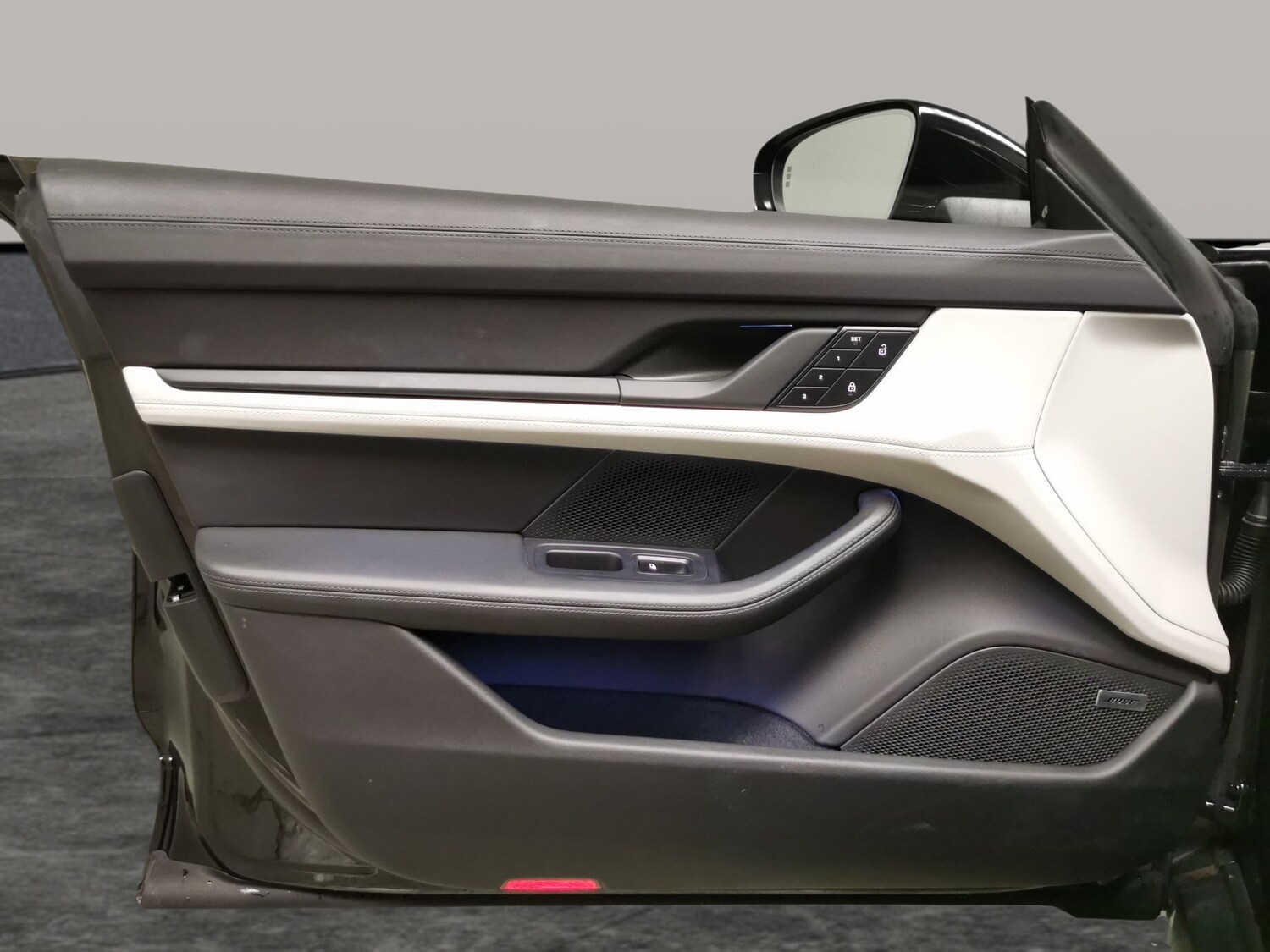 Used Porsche Taycan 2023 for sale - 78207259: Photo 42