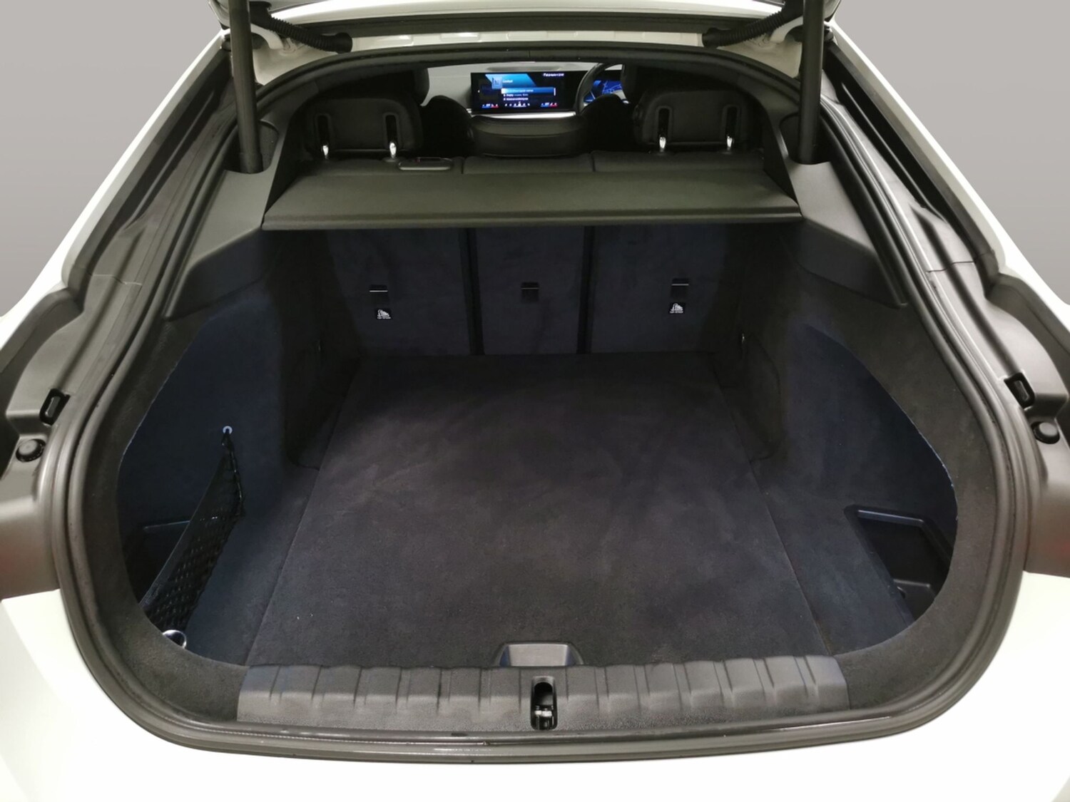 Used BMW i4 2023 for sale - 77810559: Photo 43