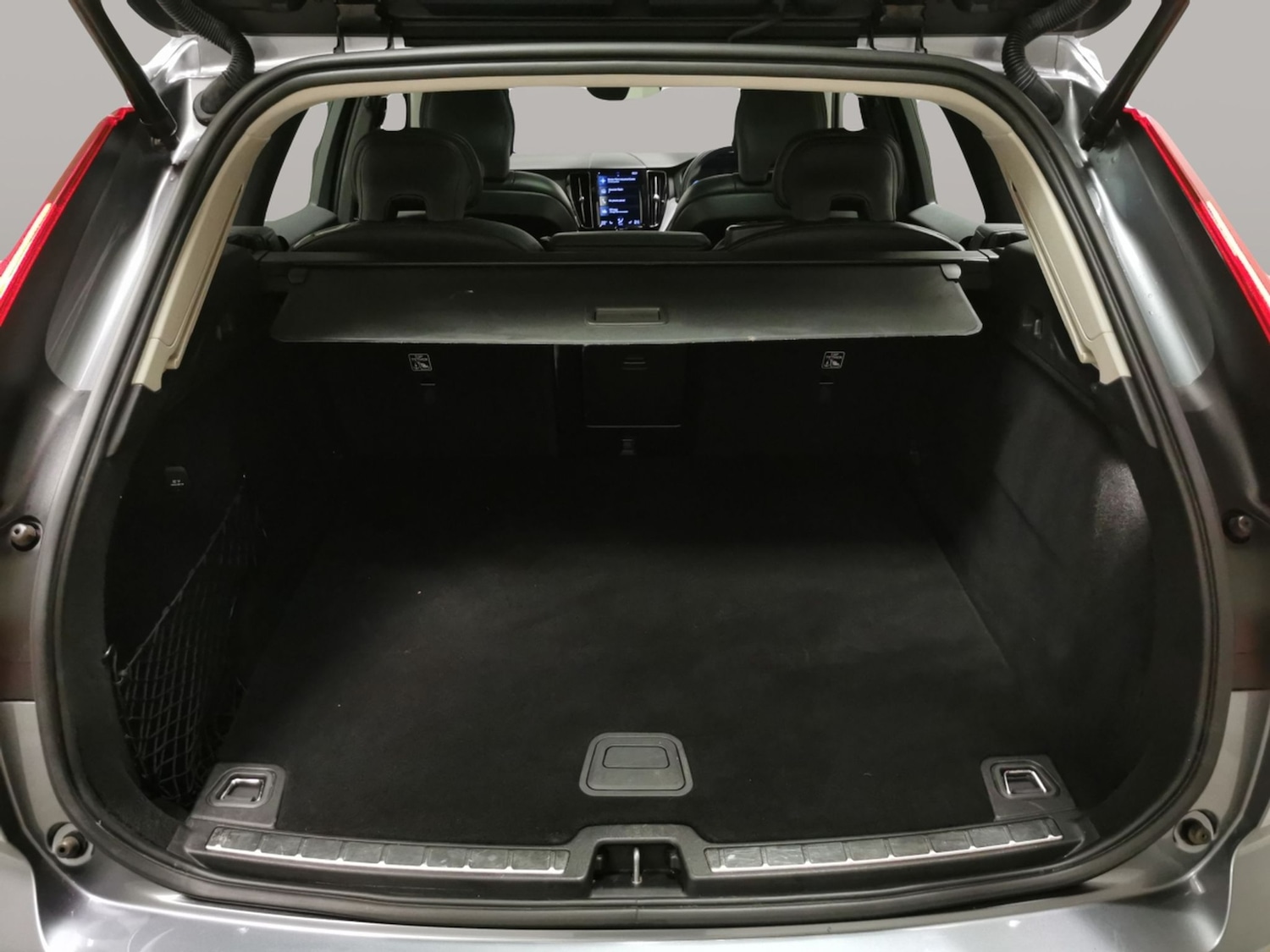 Used Volvo XC60 2021 for sale - 77691331: Photo 31