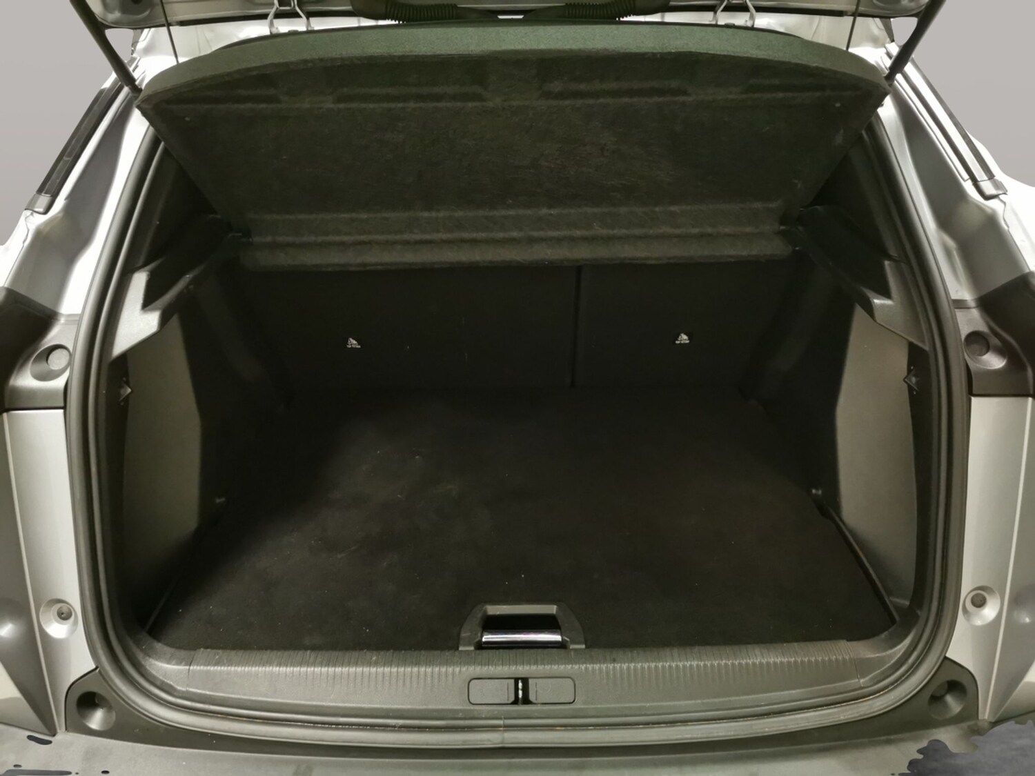 Used Peugeot 2008 2021 for sale - 77373327: Photo 35