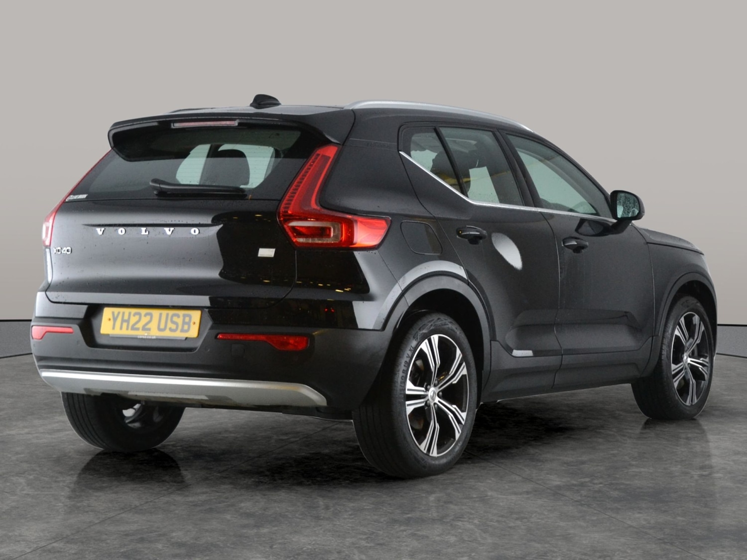 Used Volvo XC40 2022 for sale - 76748749: Photo 11