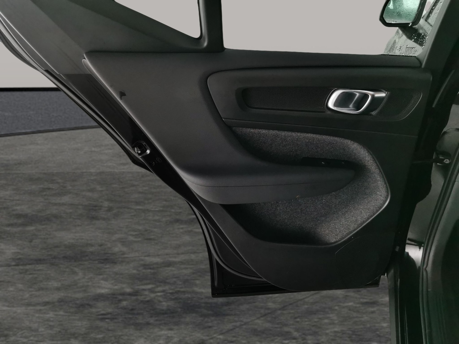 Used Volvo XC40 2022 for sale - 76748749: Photo 29