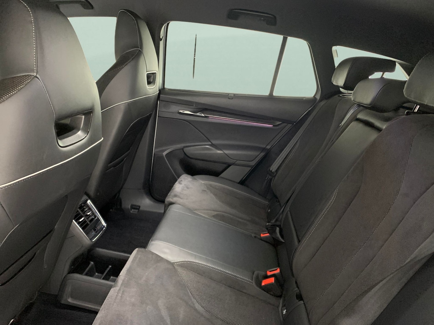 Used Skoda Enyaq 2023 for sale - 76935017: Photo 31