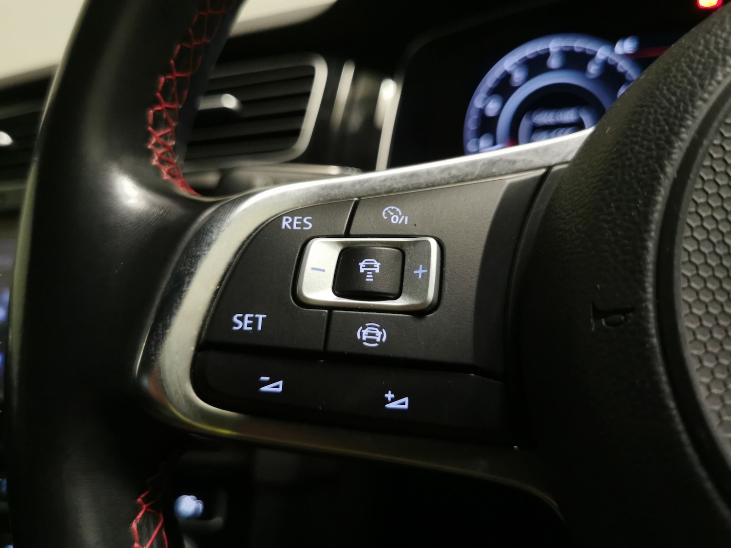 Used Volkswagen Golf 2018 for sale - 78000963: Photo 20