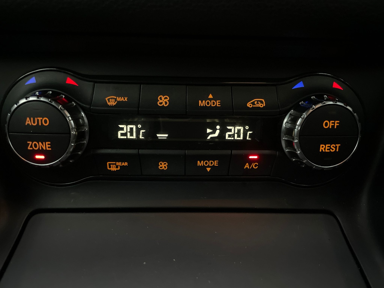 Used Mercedes-Benz GLA 2016 for sale - 76722624: Photo 20