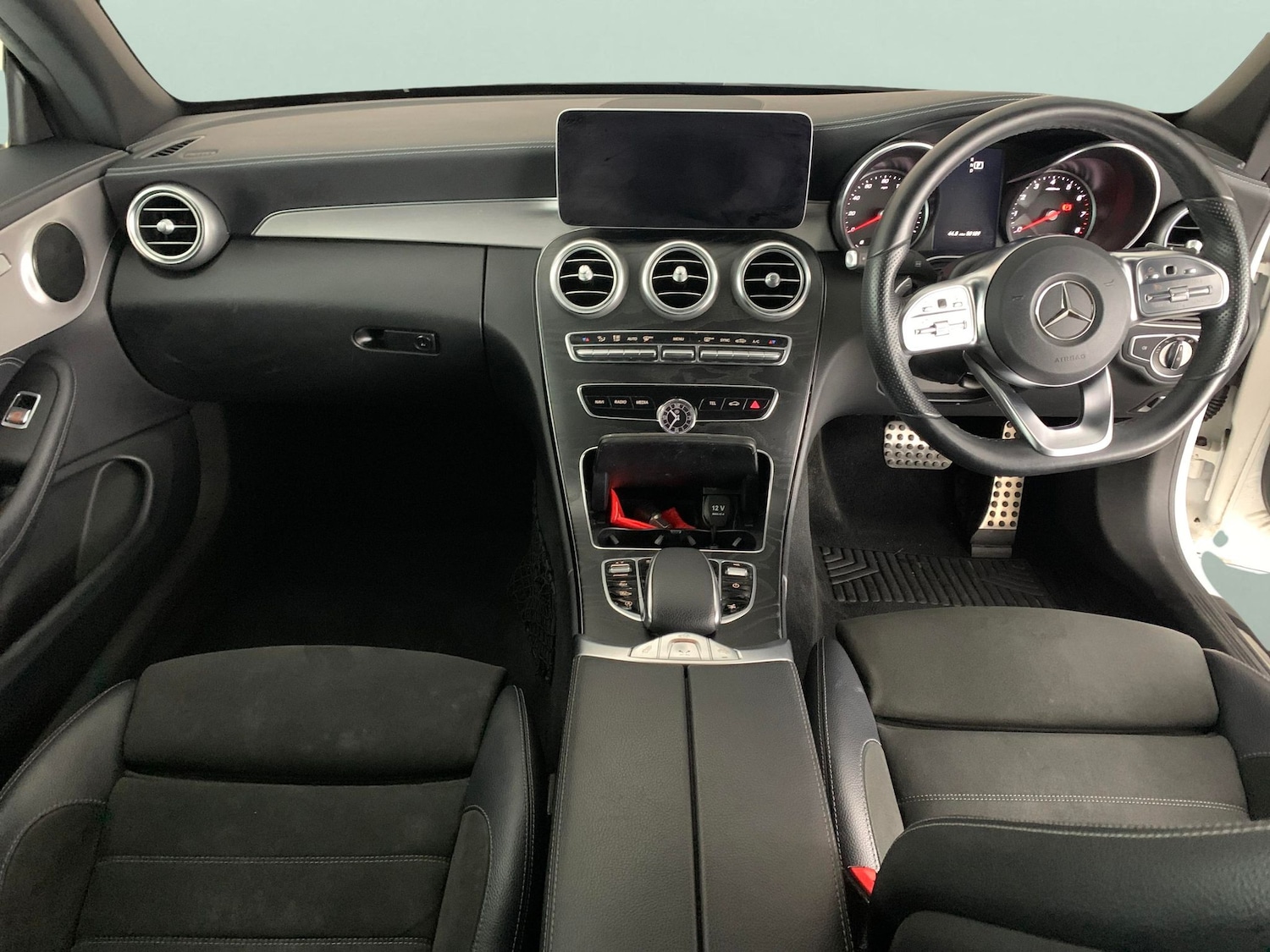 Used Mercedes-Benz C Class 2018 for sale - 76475422: Photo 4