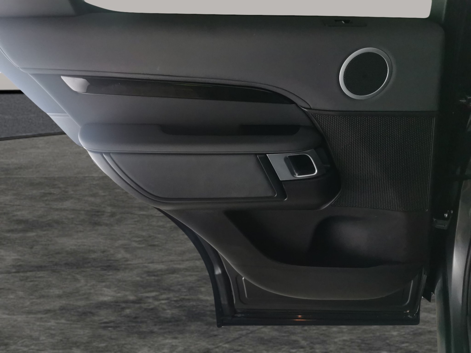 Used Land Rover Discovery 2018 for sale - 77077789: Photo 28