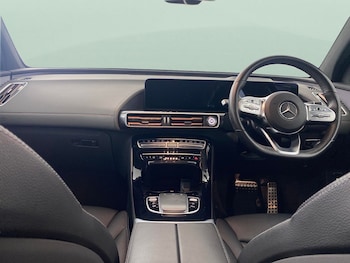 Used Mercedes-Benz EQC 2021 for sale - 76960460: Photo