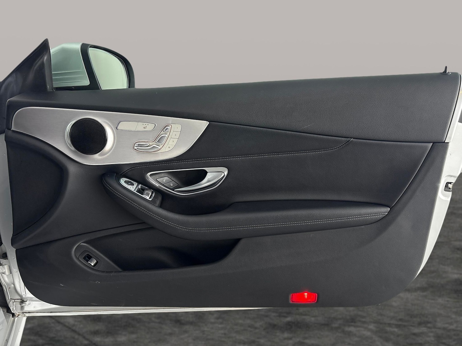 Used Mercedes-Benz C Class 2018 for sale - 78150921: Photo 30