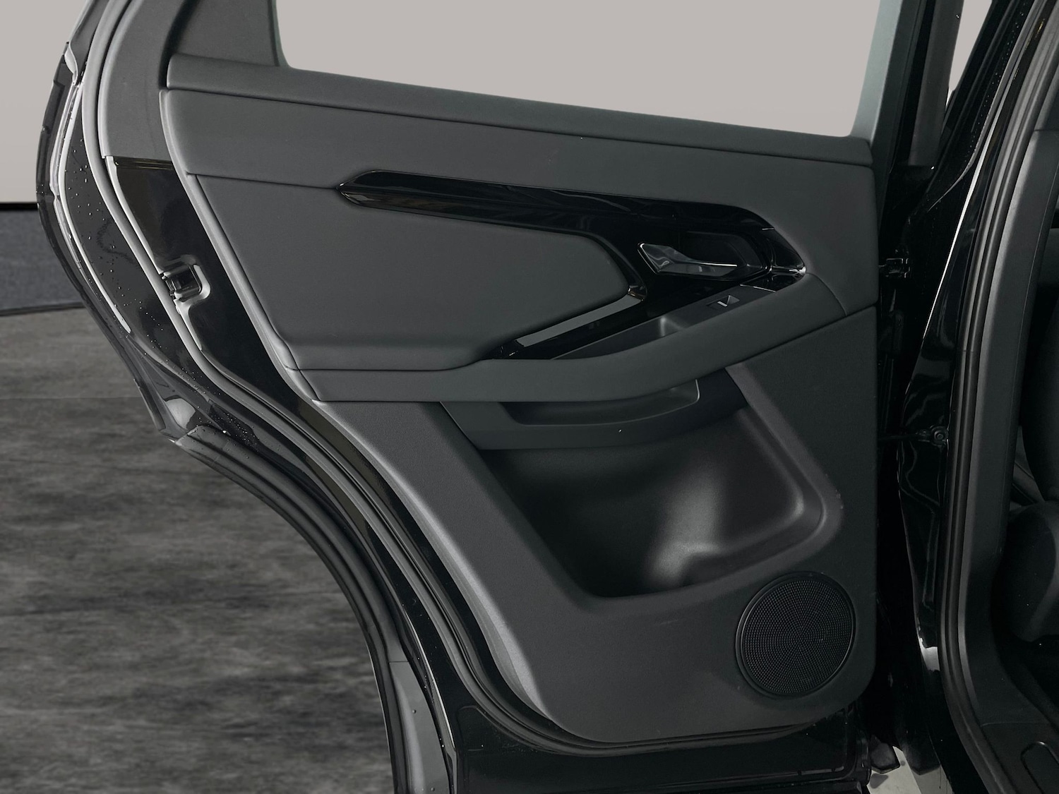 Used Land Rover Range Rover Evoque 2024 for sale - 78082040: Photo 35