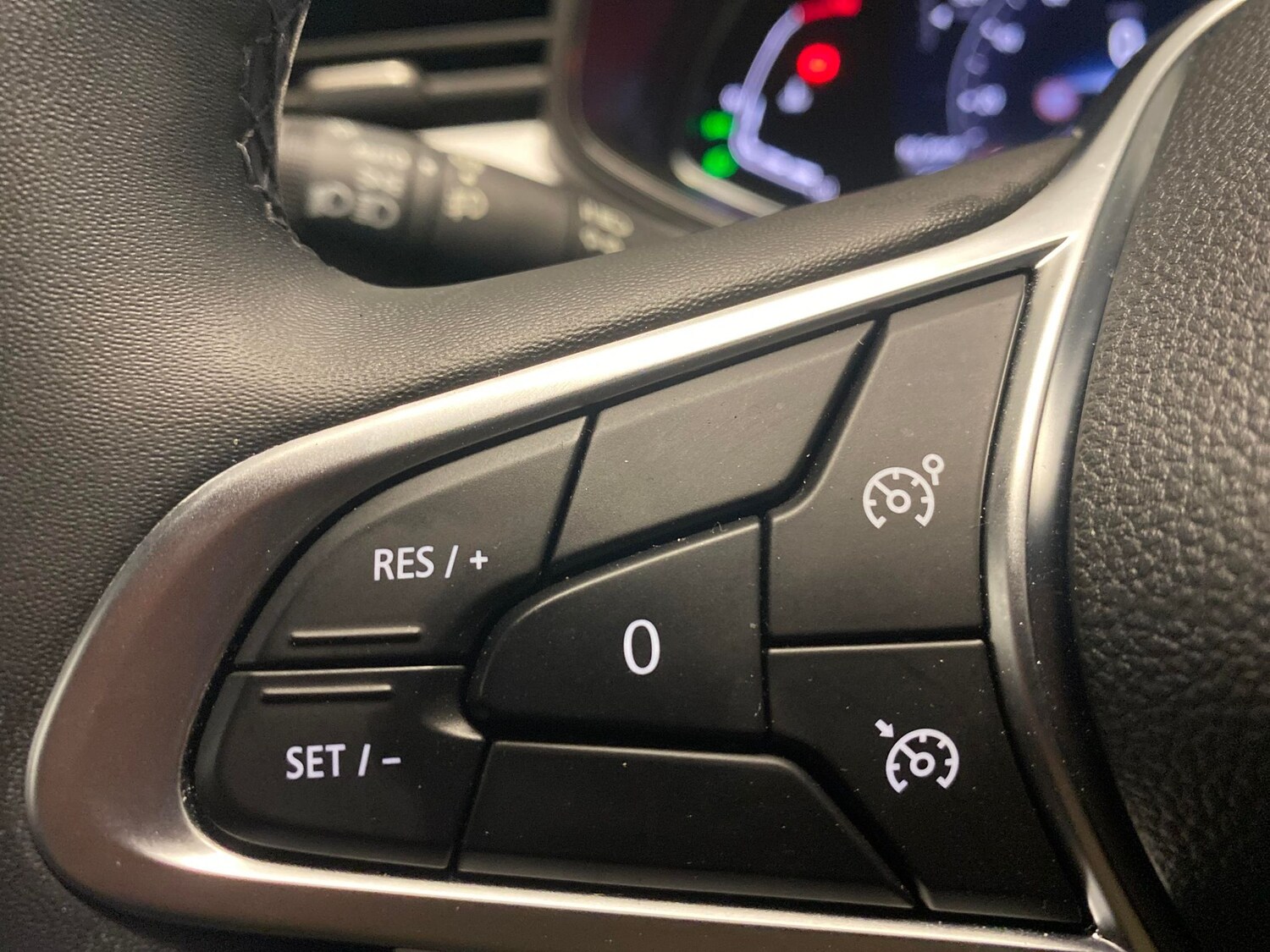 Used Renault Clio 2023 for sale - 78065464: Photo 17