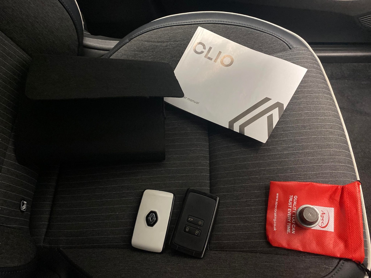 Used Renault Clio 2023 for sale - 78065464: Photo 32