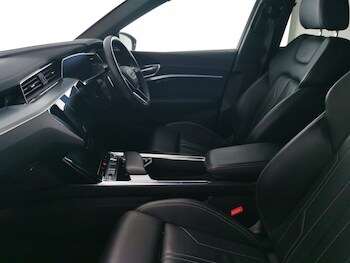 Used Audi e-tron 2023 for sale - 77225569: Photo