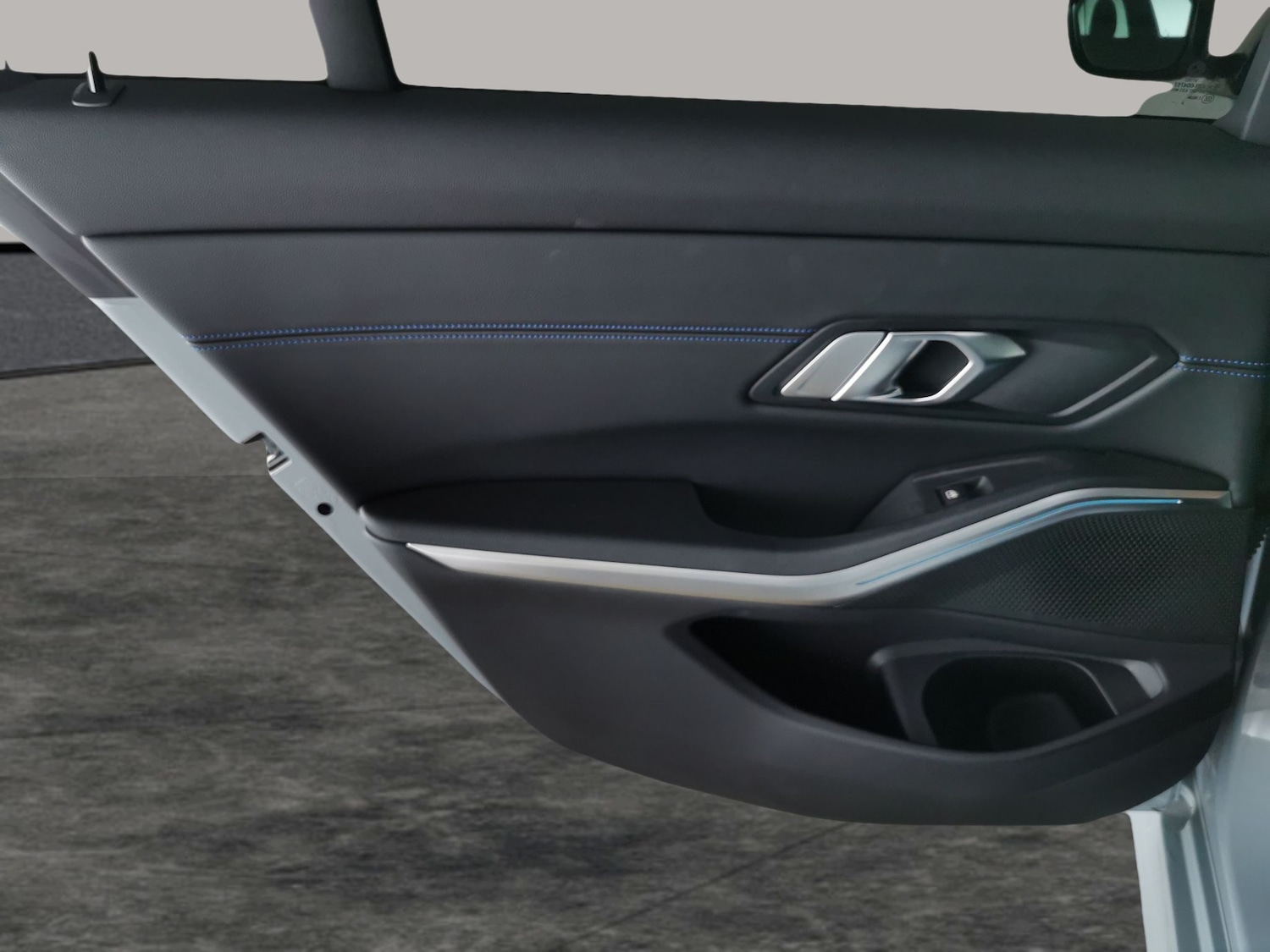 Used BMW 3 Series 2023 for sale - 77432401: Photo 33